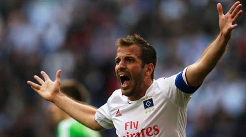 Vodafone Arena'nın ilk yıldızı Van der Vaart!