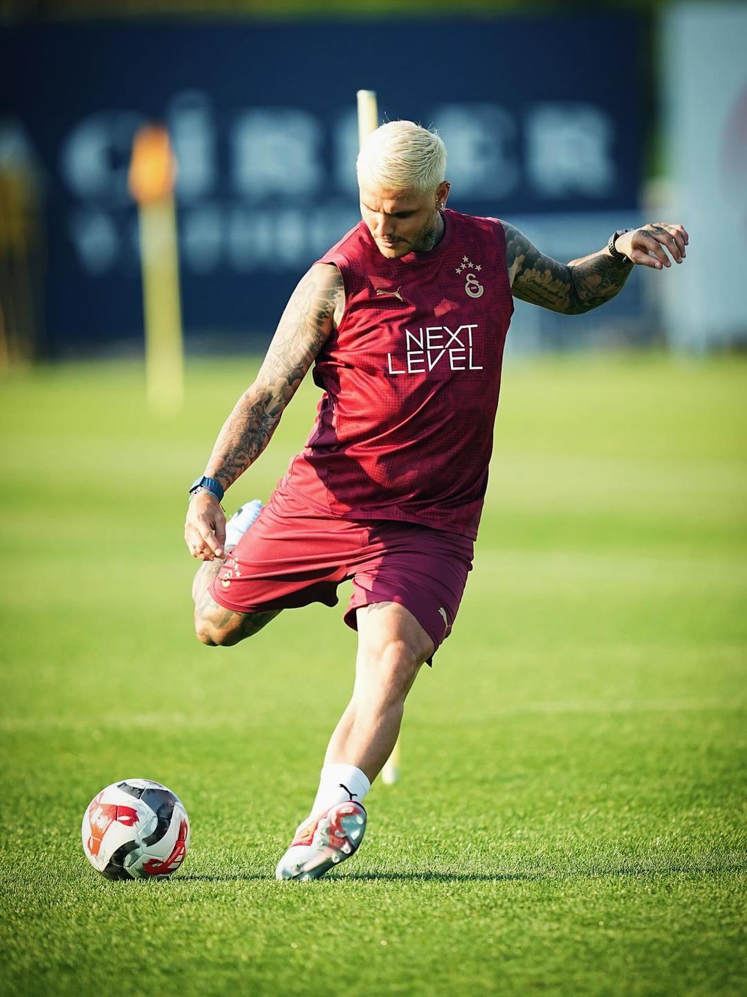 Galatasaray da kaptanlık değişimi! Muslera nın gidişinin ardından yeni kaptan belli oldu 1