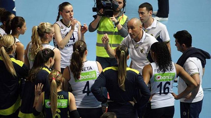 Fenerbah&ccedil;e'den kupa u&ccedil;uşu