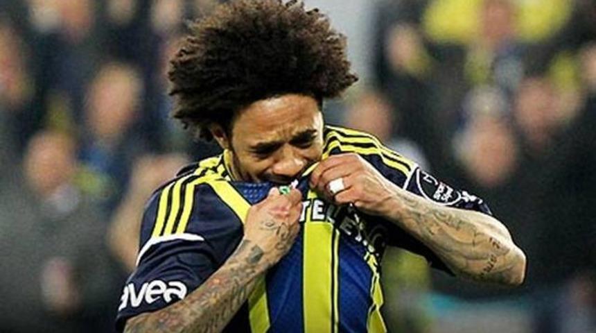 Fenerbah&ccedil;eli yıldız bı&ccedil;ak altına yatacak!