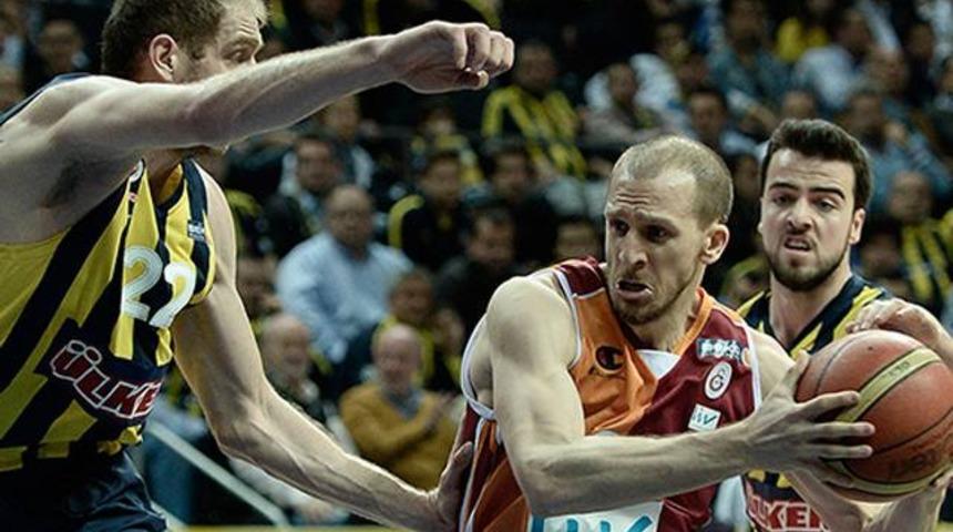 Fenerbah&ccedil;e Aslan'a patladı!