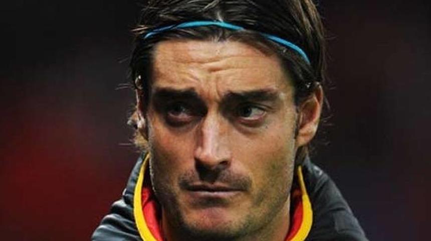 Riera i&ccedil;in şok yorum: "Yeterli değil"