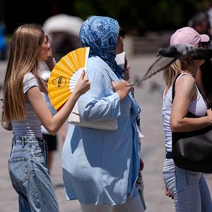 İzmir kavruluyor: Termometreler 40 dereceyi gördü