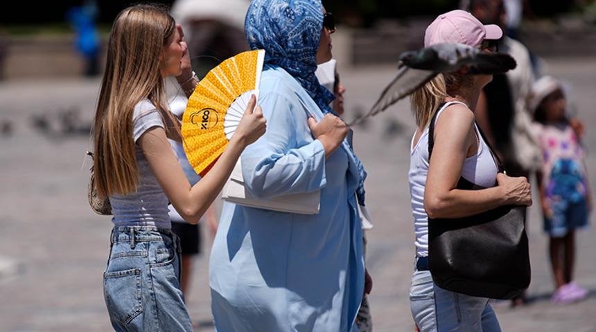 İzmir kavruluyor: Termometreler 40 dereceyi gördü