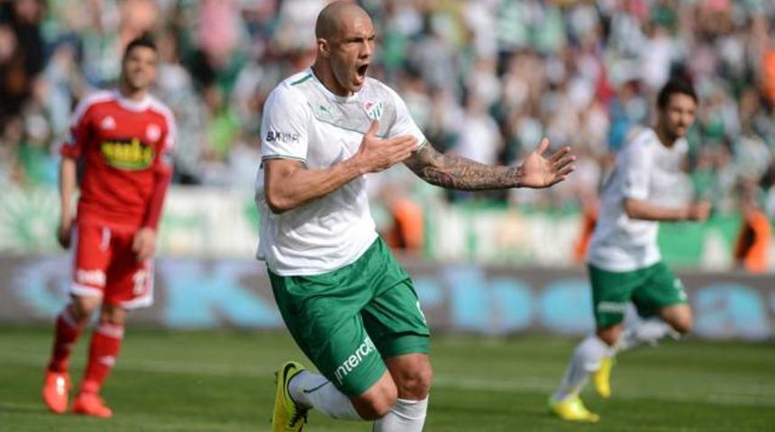 Gol d&uuml;ellosu Bursaspor'un