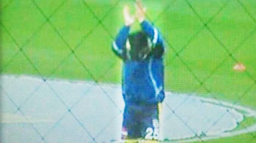 Emre'den Galatasaray taraftarlarına alkış