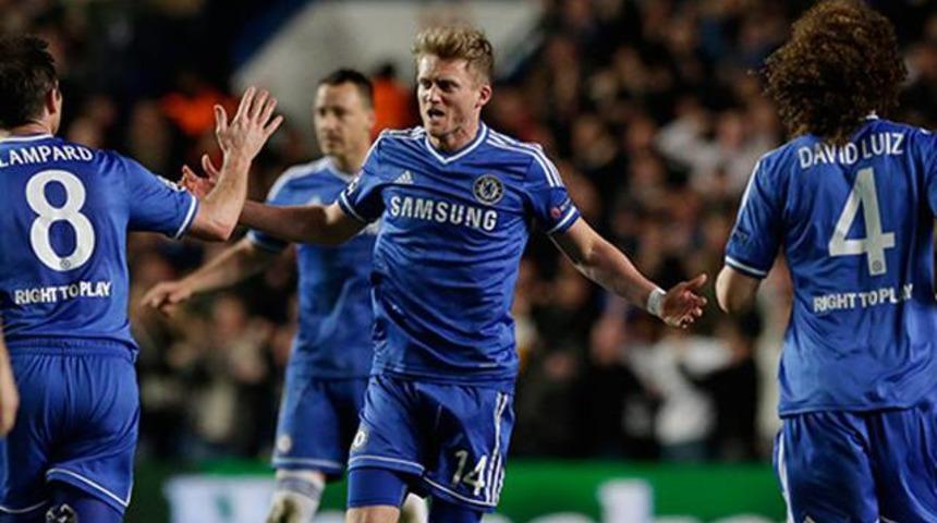 Chelsea Soma için geliyor!