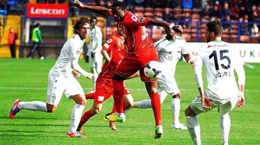 Akhisar deplasmanda kazandı