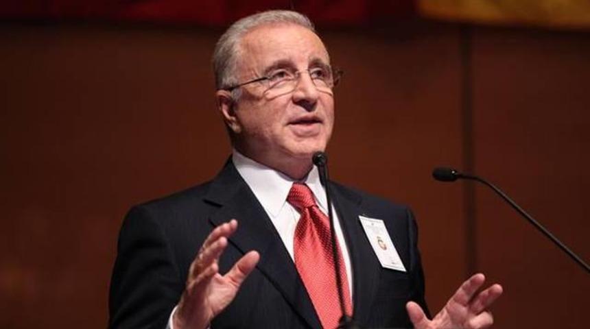 Aysal aday olmayacak!