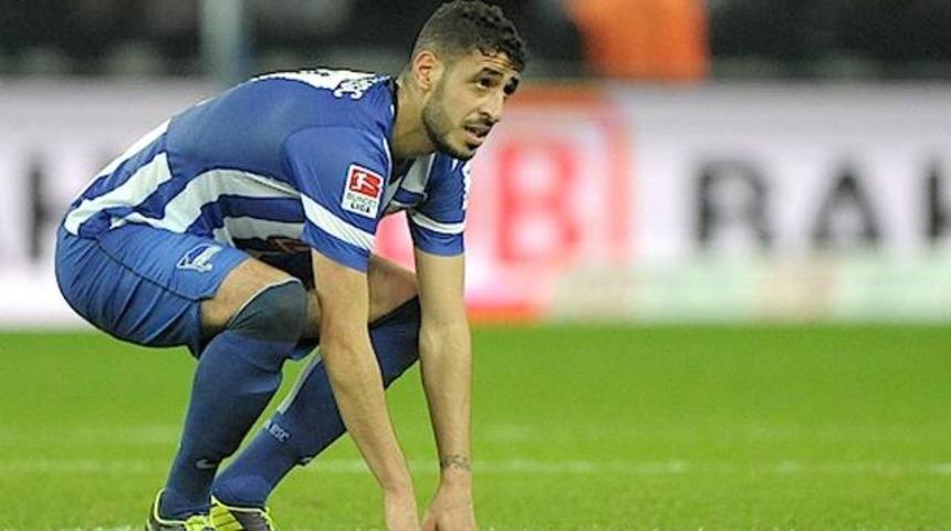 Tolga imzayı attı!