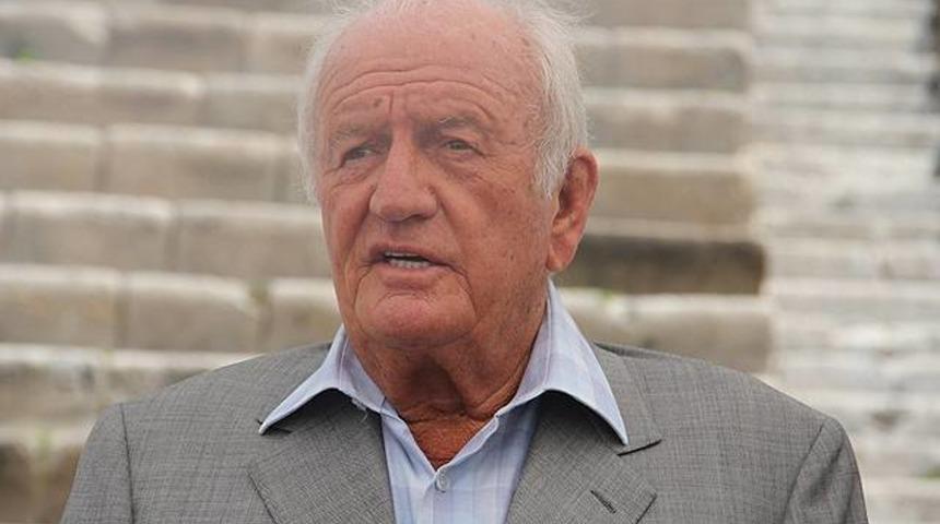 "Beşiktaşlılar Fenerbah&ccedil;e'yi alkışlar"