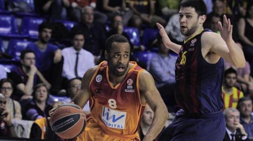 Arroyo sakatlandı, Bar&ccedil;a kazandı