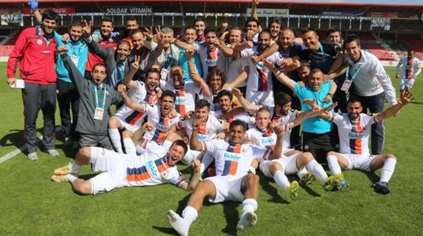 İBB yeniden S&uuml;per Lig'de!