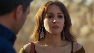 Uzak Şehir'in Nare'si Sahra Şaş sezonun yorgunluğunu atıyor! Bikinili pozlarına beğeni yağdı