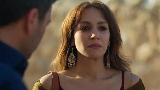 Uzak Şehir'in Nare'si Sahra Şaş sezonun yorgunluğunu atıyor! Bikinili pozlarına beğeni yağdı