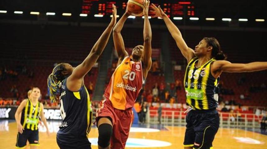 11 g&uuml;nde 5 derbi!