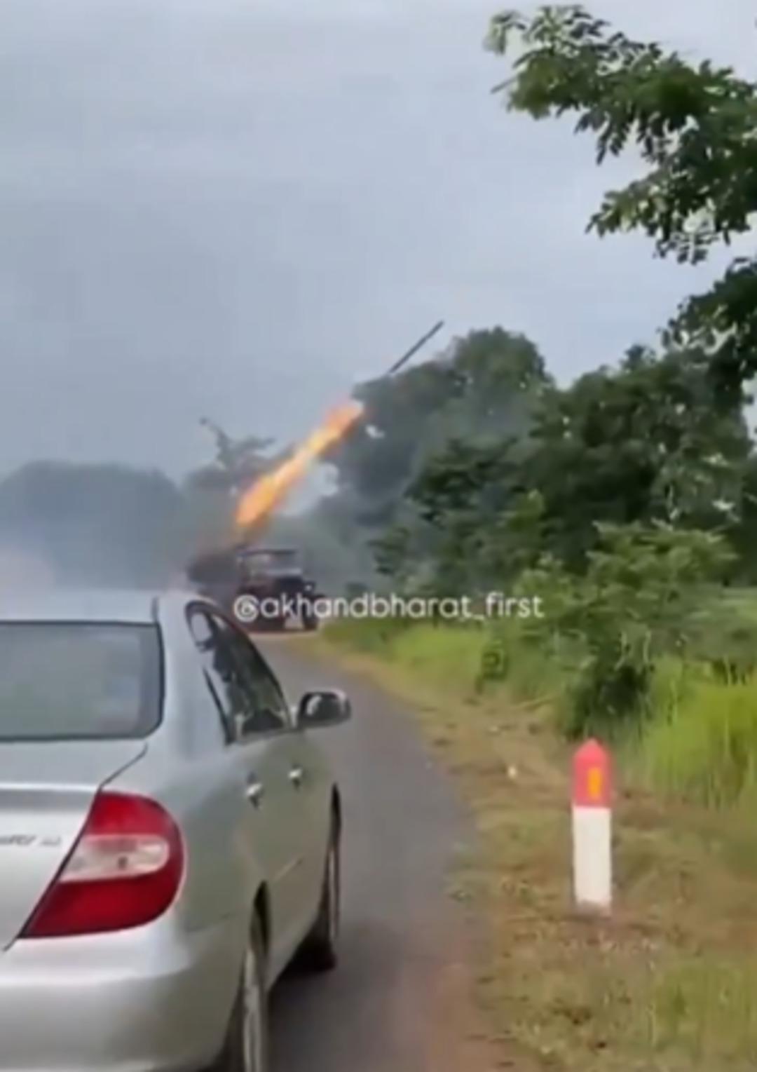 Tayland ve Kamboçya arasında savaş başladı! Komşu iki ülke arasında çatışma, F-16 lar hazır bekliyor 4