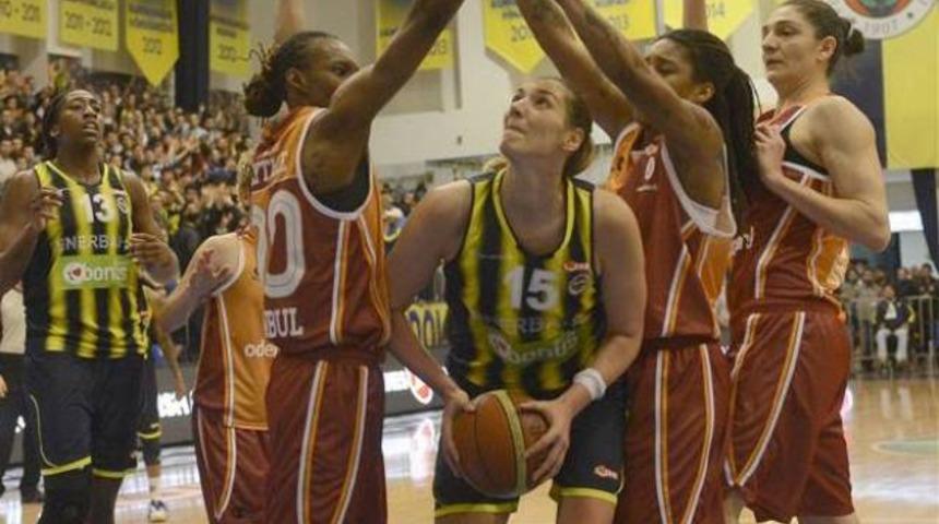 Fenerbah&ccedil;e pes etmiyor