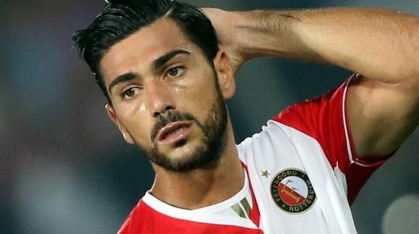 Almeida gidiyor Pelle geliyor