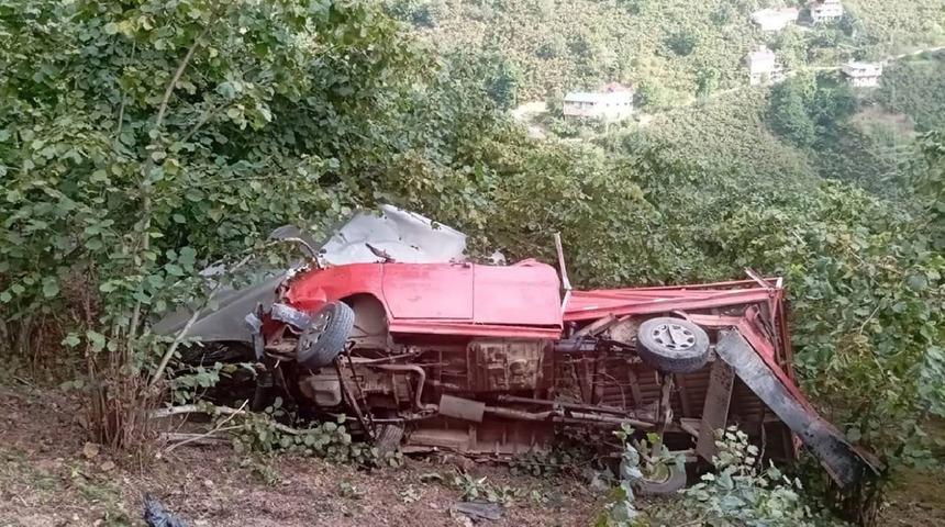 Tarım işçilerini taşıyan kamyonet şarampole yuvarlandı: 1 ölü, 9 yaralı