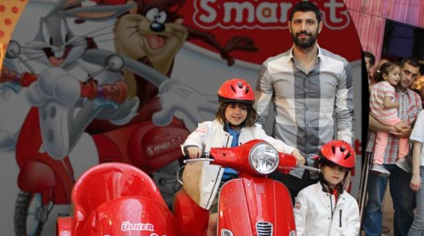 Ömer Onan çocuklarıyla dünya seyahatine çıktı