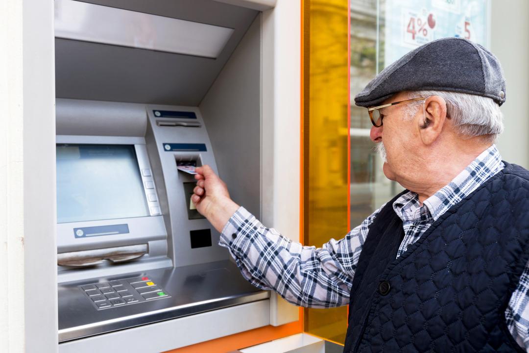 Para çekmek isterken şok oldu! Mobil bankacılık ile 100 bin lirasını... Mahkeme banka için kararını verdi 2