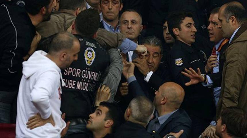 "Yumruk atmadım, makas alacaktım"