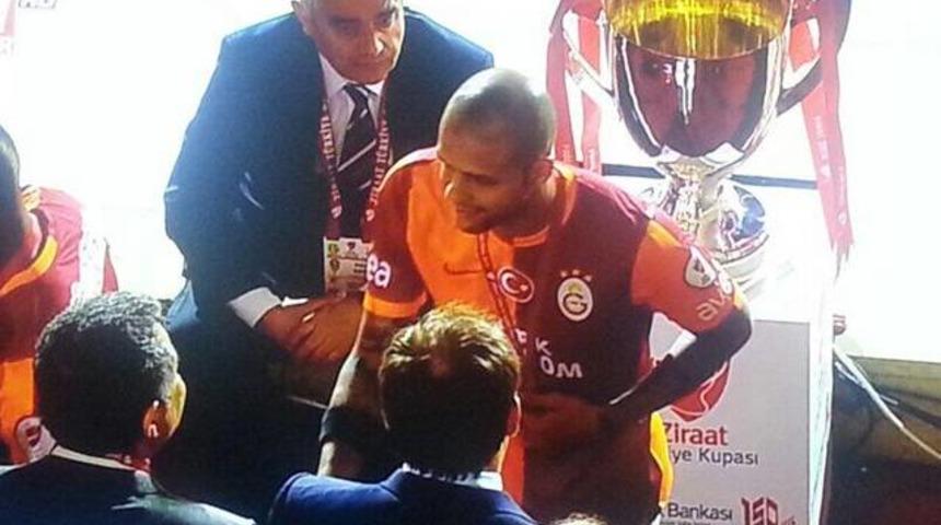 Melo'dan Yıldırım Demirören'e şok tepki!