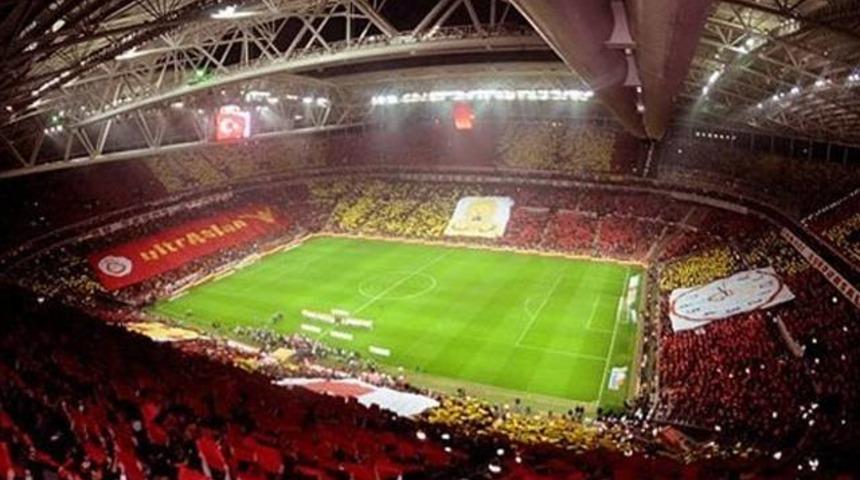 TT Arena'yı kediler bastı