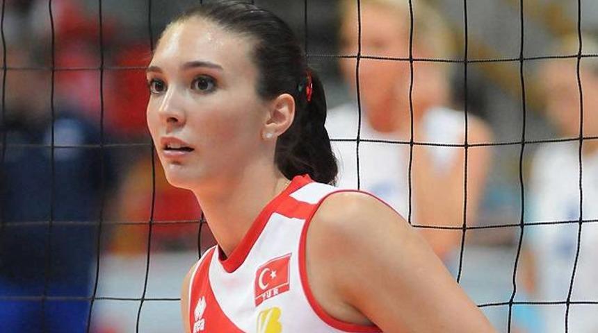 Naz Aydemir imzayı attı!