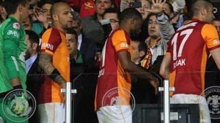 Melo Demirören'in elini neden sıkmadı?