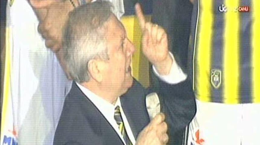 Aziz Yıldırım &ccedil;ıldırdı!