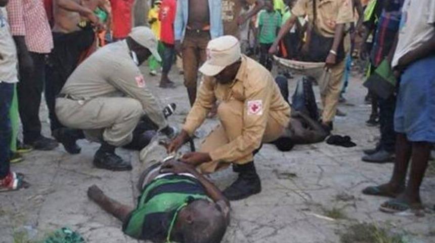 Tribünde facia: 15 ölü!