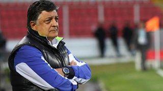 Yılmaz Vural şehri terketti!