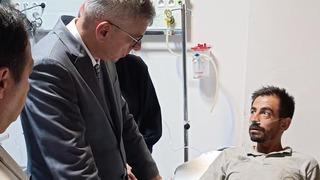 Bakan Memişoğlu, Eskişehir'deki orman yangınında yaralanan orman işçilerini ziyaret etti