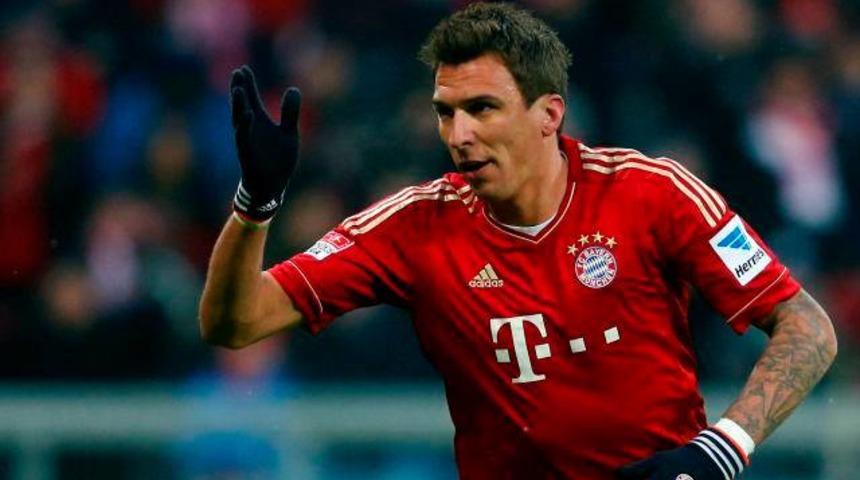 M&uuml;thiş iddia! Emenike'nin yerine Mandzukic