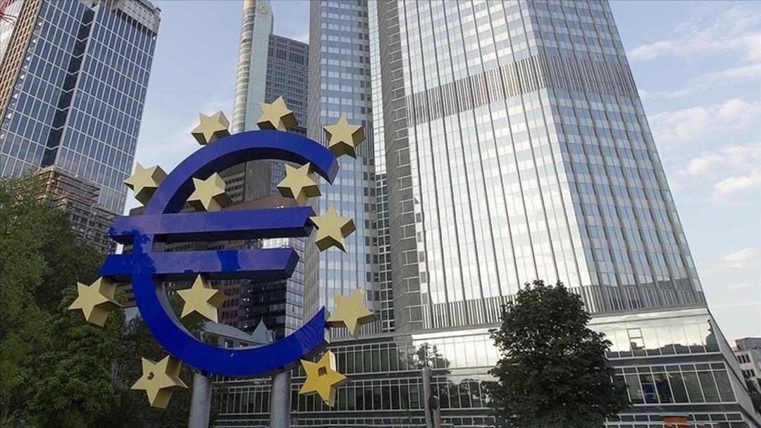 ECB, politika faizini sabit tuttu 1