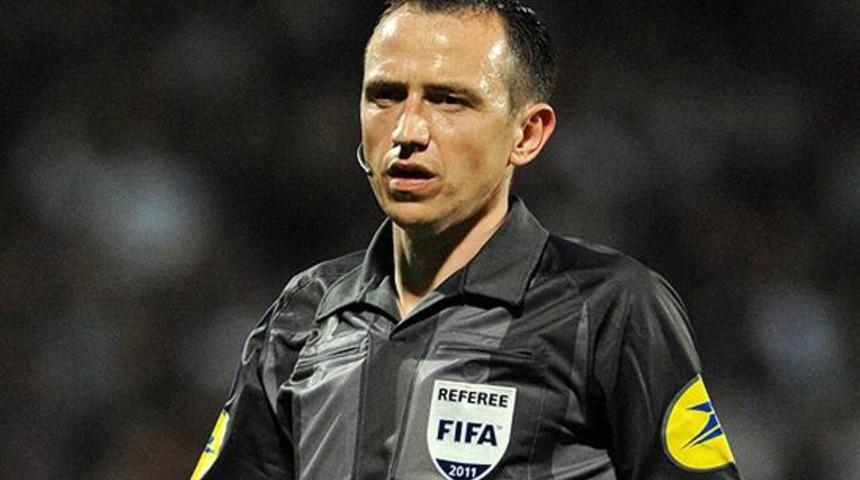 İrlanda - Türkiye maçının hakemi Buquet