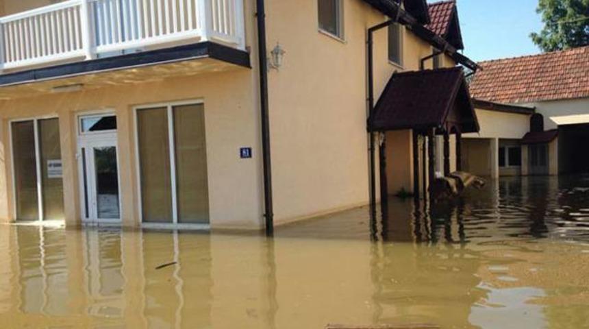 Milli sporcunun evi bu halde...