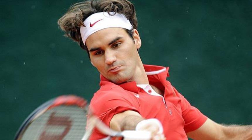 Federer ter attı