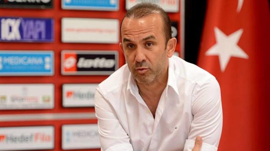 Mehmet &Ouml;zdilek istifa etti