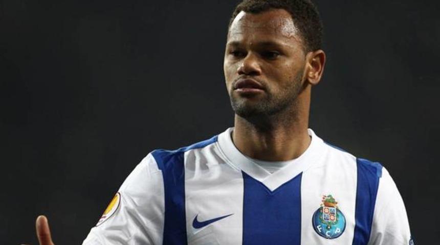 Beşiktaş stoperini buldu