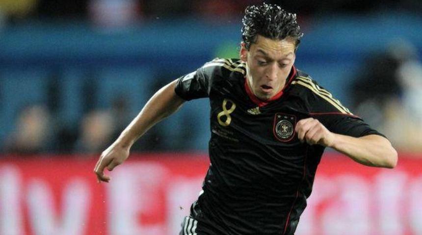 Mesut Özil: "Efsane olmak istiyorum"