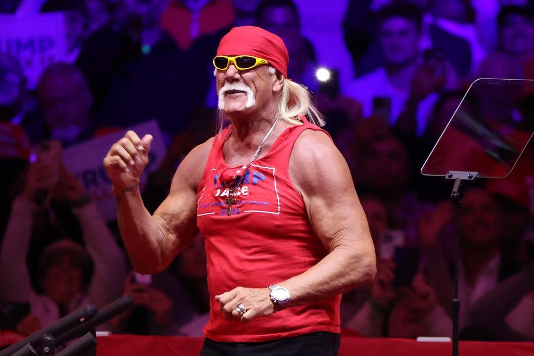 Amerikan güreşi yıldızı ve oyuncu Hulk Hogan 71 yaşında hayatını kaybetti 1