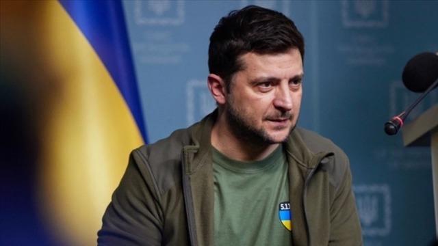Zelenskiy, protestoların ardından yolsuzlukla mücadele yasasında geri adım attı
