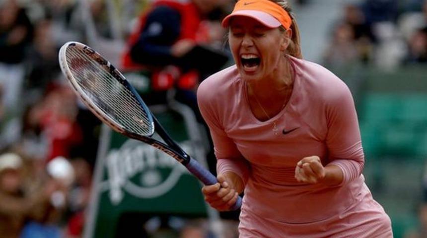 Sharapova yarı finalde