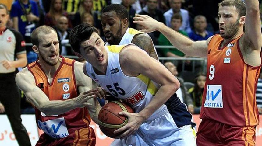 Fenerbah&ccedil;e seride 2-0 &ouml;ne ge&ccedil;ti