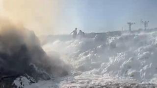 Kahramanmaraş’ta arazide çıkan yangında 300 ton saman kül oldu