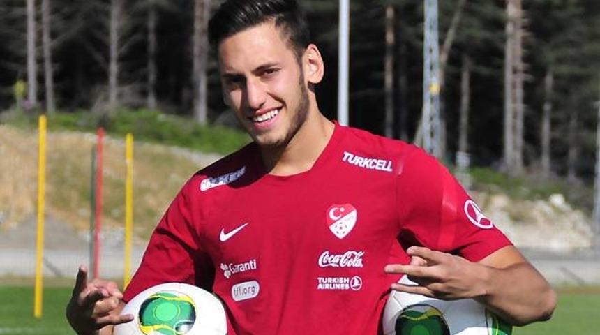 Hakan &Ccedil;alhanoğlu'ndan olay itiraf!