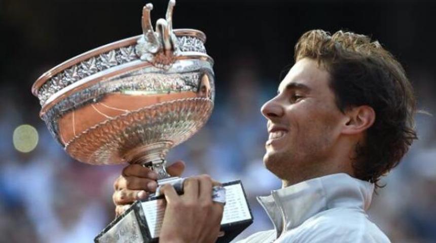 Nadal'ın Fransa'da 9. zaferi